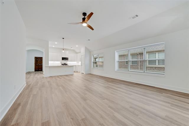 Building Photo - 4703 Sephora Dr