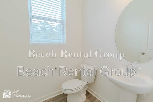 Building Photo - 109 Oxfordshire St