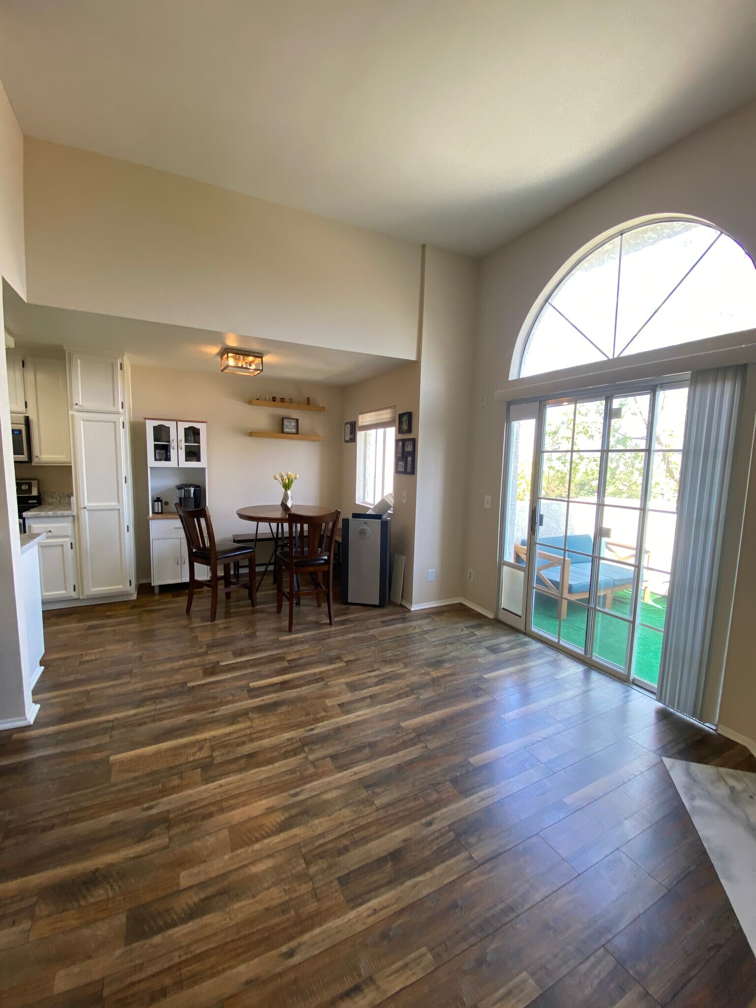 Building Photo - 2623 Antonio Dr