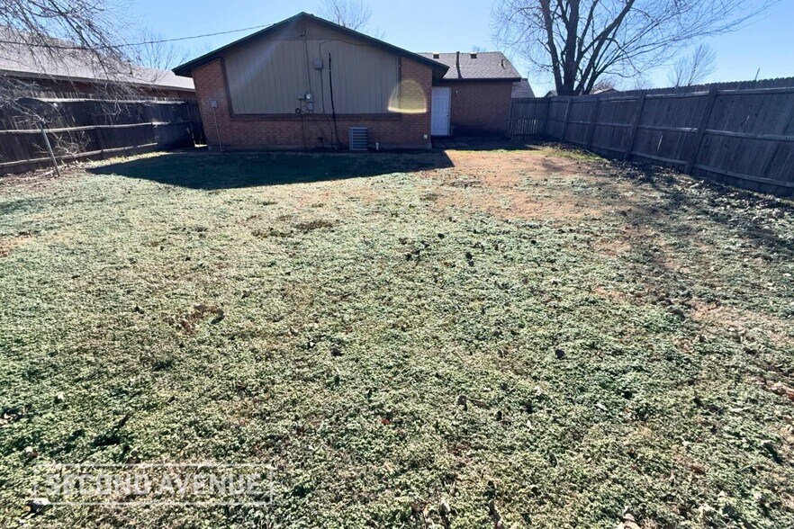 Building Photo - 313 NW 121st St