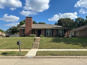 Building Photo - 2424 Oak Grove Dr