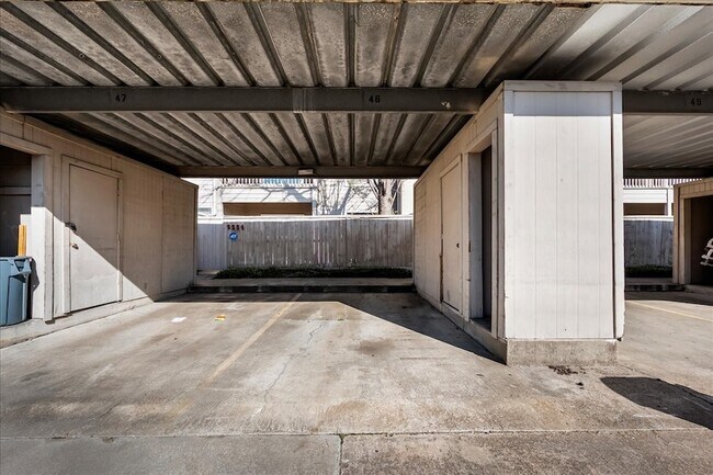 Building Photo - 9572 Windswept Ln