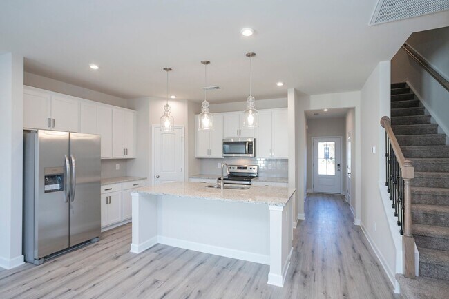 Building Photo - 2031 Sperling Dr