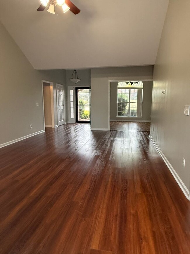 Building Photo - 1500 Cedar Hill Trail