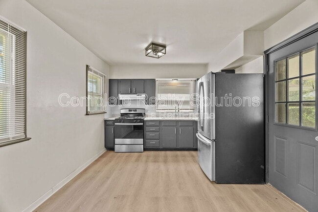 Building Photo - 9516 Jannette Dr