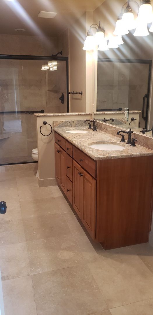 Building Photo - Class and Style! 3 Bed, 2 Bath South Hill ...