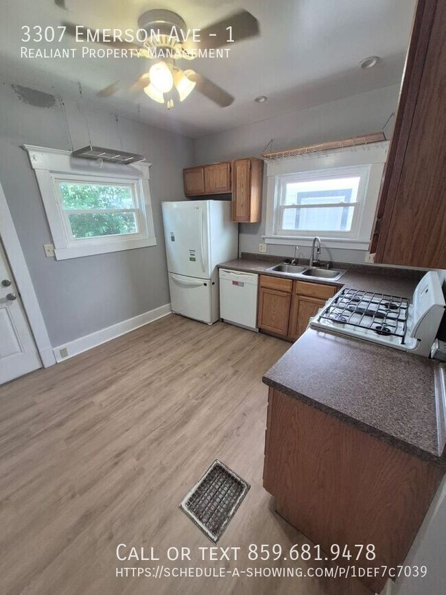 Building Photo - 3307 Emerson Ave