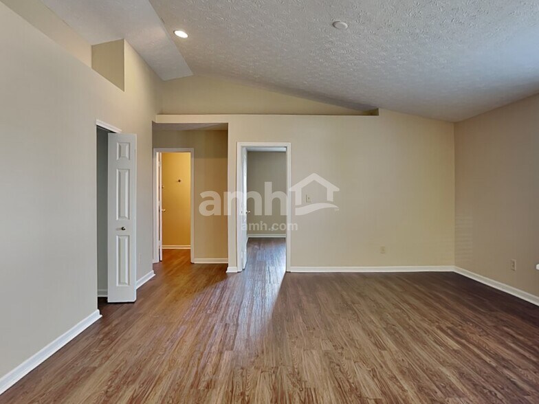 Building Photo - 12938 Dolphins Ln