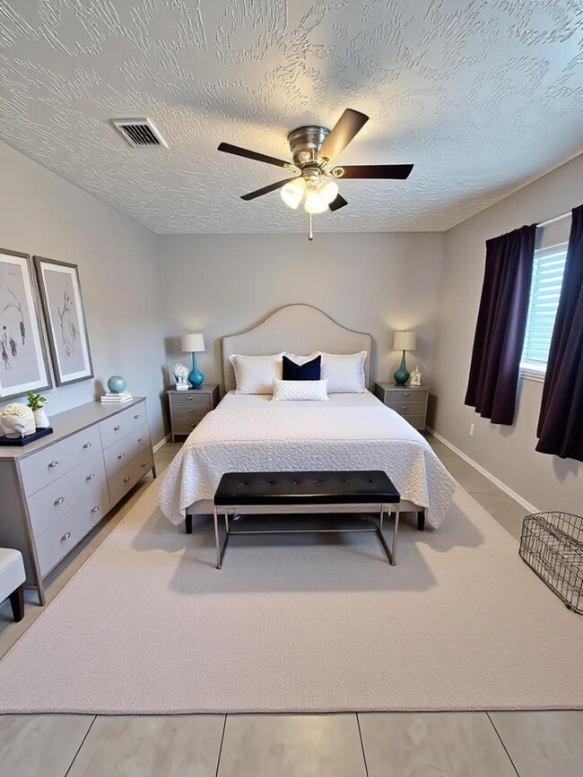 Building Photo - 8223 Lone Bridge Ln