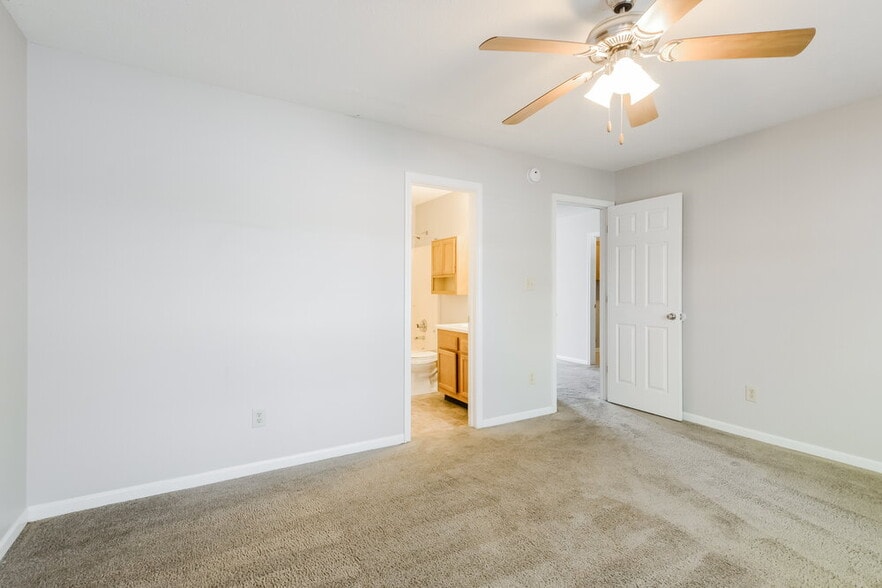 Building Photo - 457 Sable Chase