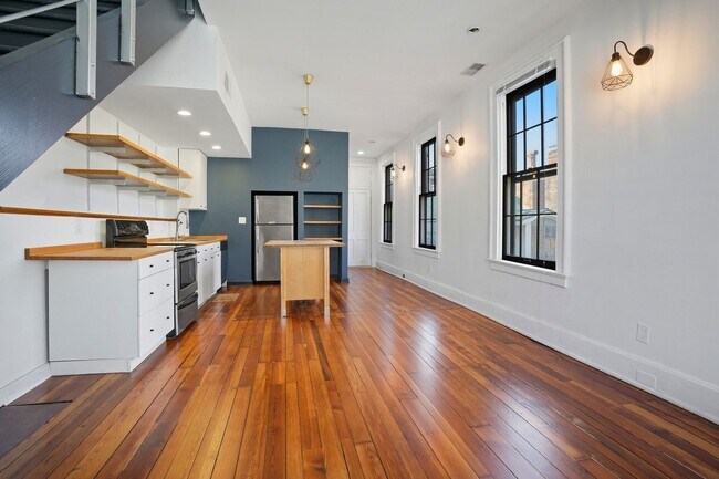 Building Photo - 1314 Spring St