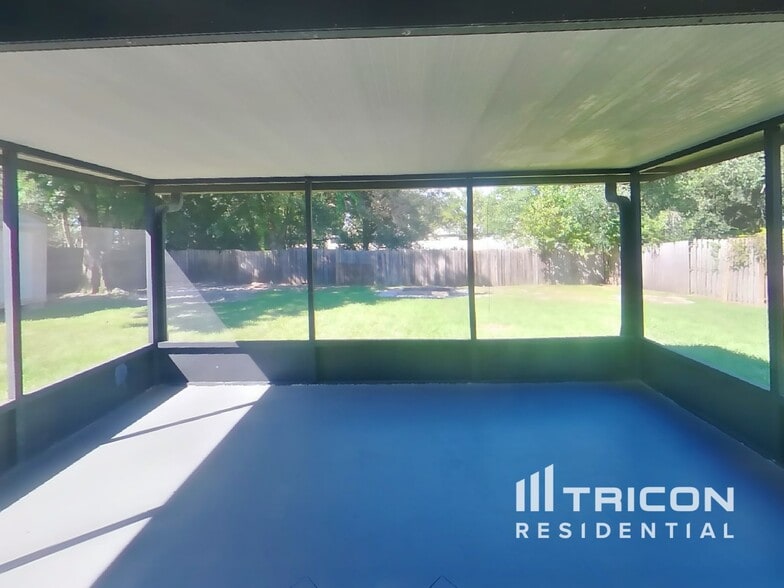 Building Photo - 1243 Piney Branch Cir