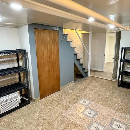 Building Photo - 135 N Carol Blvd