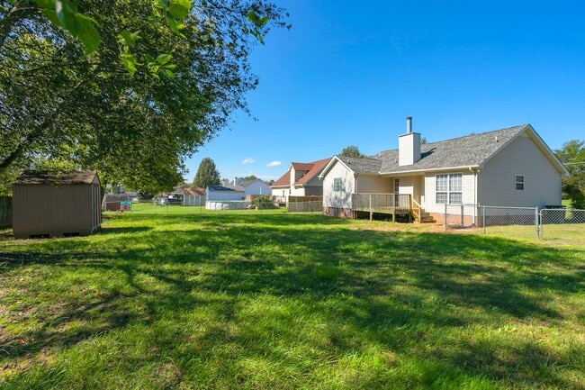 Building Photo - 112 Heritage Dr
