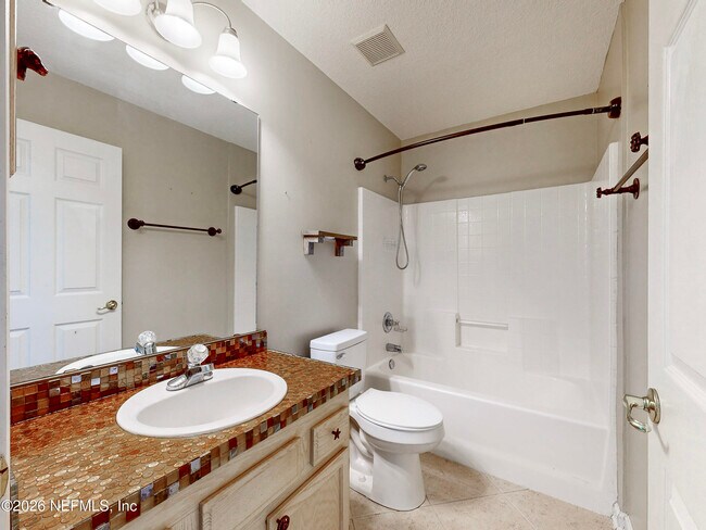 Building Photo - 2084 Frogmore Dr