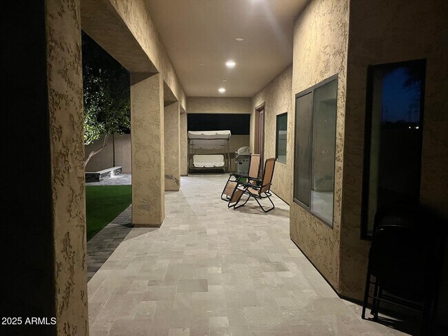 Building Photo - 3806 E Sunstream Way