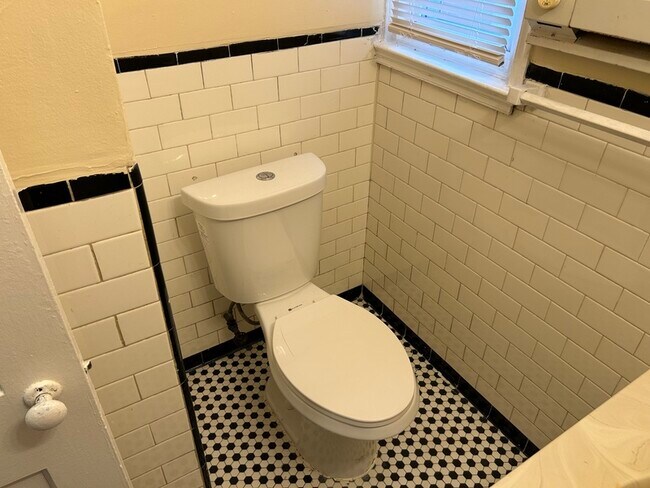 Building Photo - 52 Baltic Ave