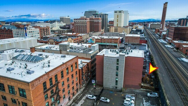 Building Photo - Cozy Loft in Downtown Spokane