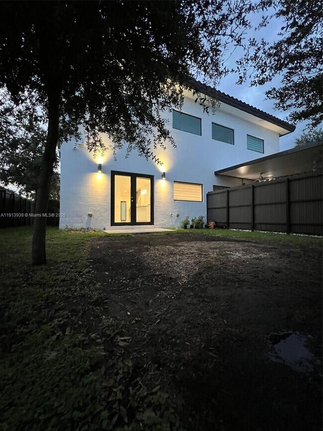 Building Photo - 20007 SW 122nd Ct