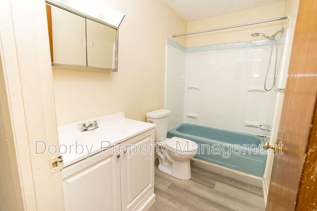 Building Photo - 7833 Basswood Ln