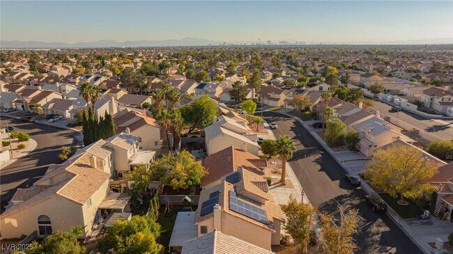 Building Photo - 5862 Trailblazer Dr