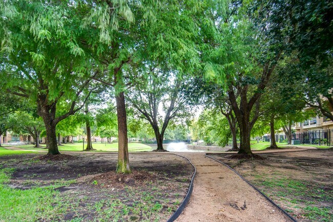 Primary Photo - 9147 Lago Crest Dr