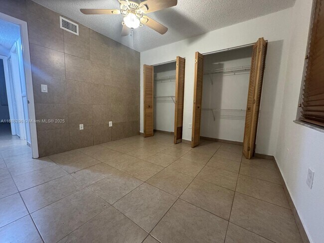 Building Photo - 6278 W 22nd Ct