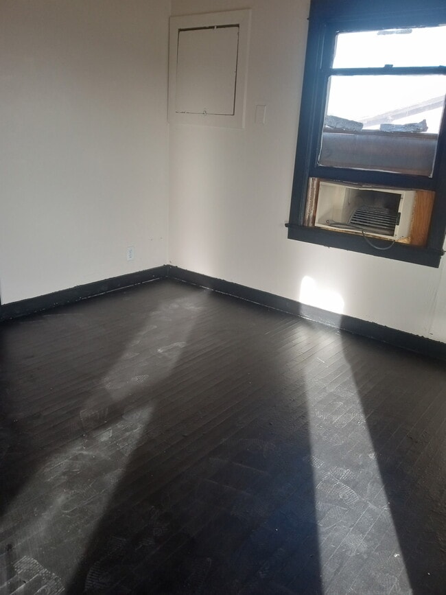 Building Photo - 13364 Clover St