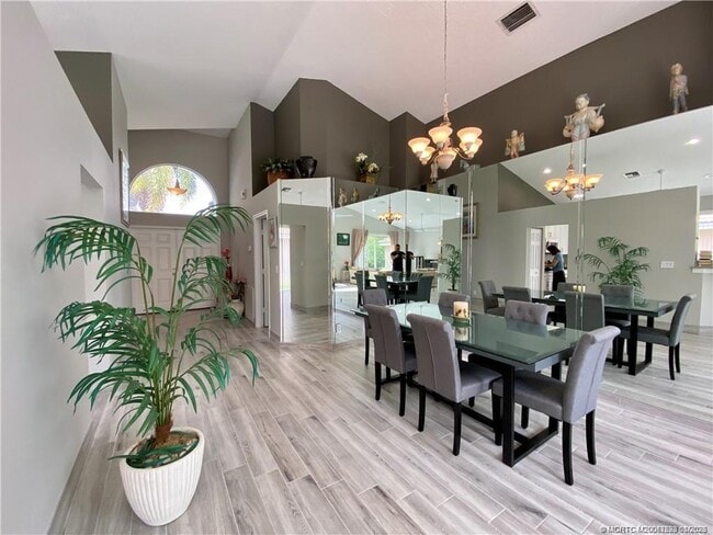 Building Photo - 3198 SE Carrick Green Ct