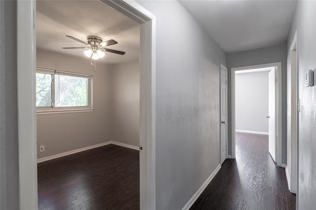 Building Photo - 611 Crestview Dr