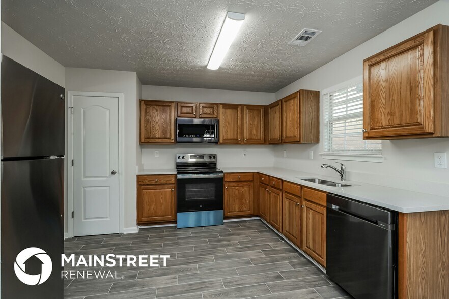 Building Photo - 6384 E Meyer Dr