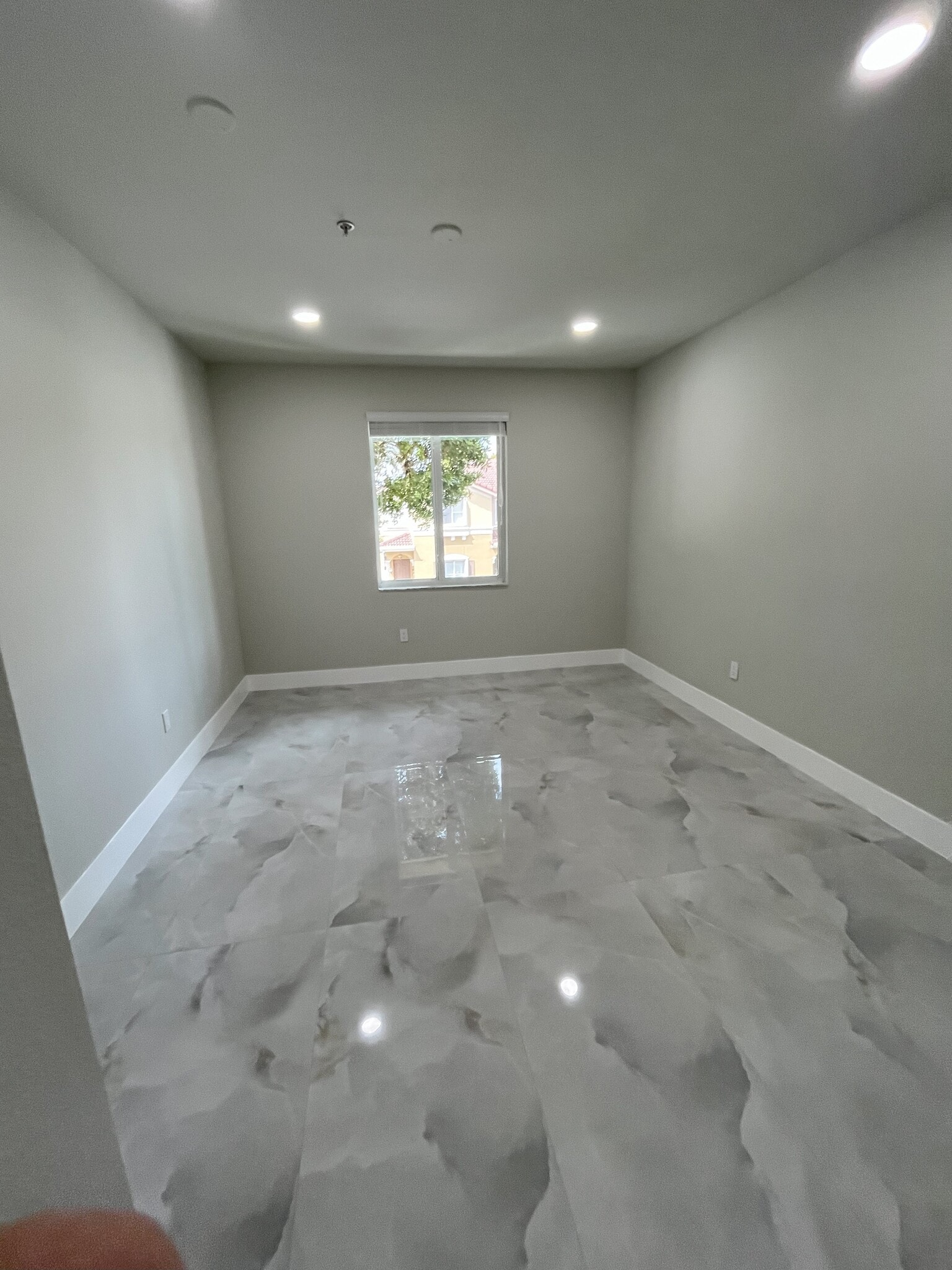 Building Photo - 8906 W Flagler St