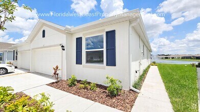 Building Photo - BRAND NEW! OUTSTANDING 3 BED/2 BATH VILLA ...