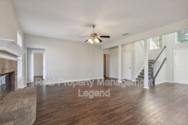 Building Photo - 5100 Brookside Dr