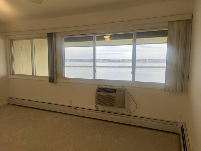 Building Photo - 400 Narragansett Pkwy