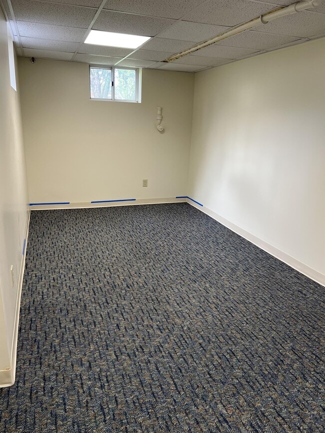 Building Photo - 6607 Horseshoe Rd