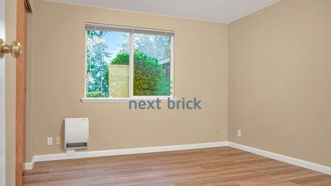 Building Photo - 2 BED & 2 BATH CONDO FOR RENT