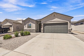 Building Photo - 13689 Flora Vista Ave
