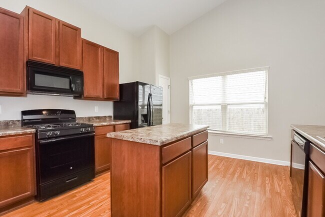 Building Photo - 138 Hill Side Way