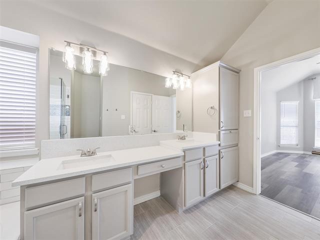 Building Photo - 2709 Vail Dr