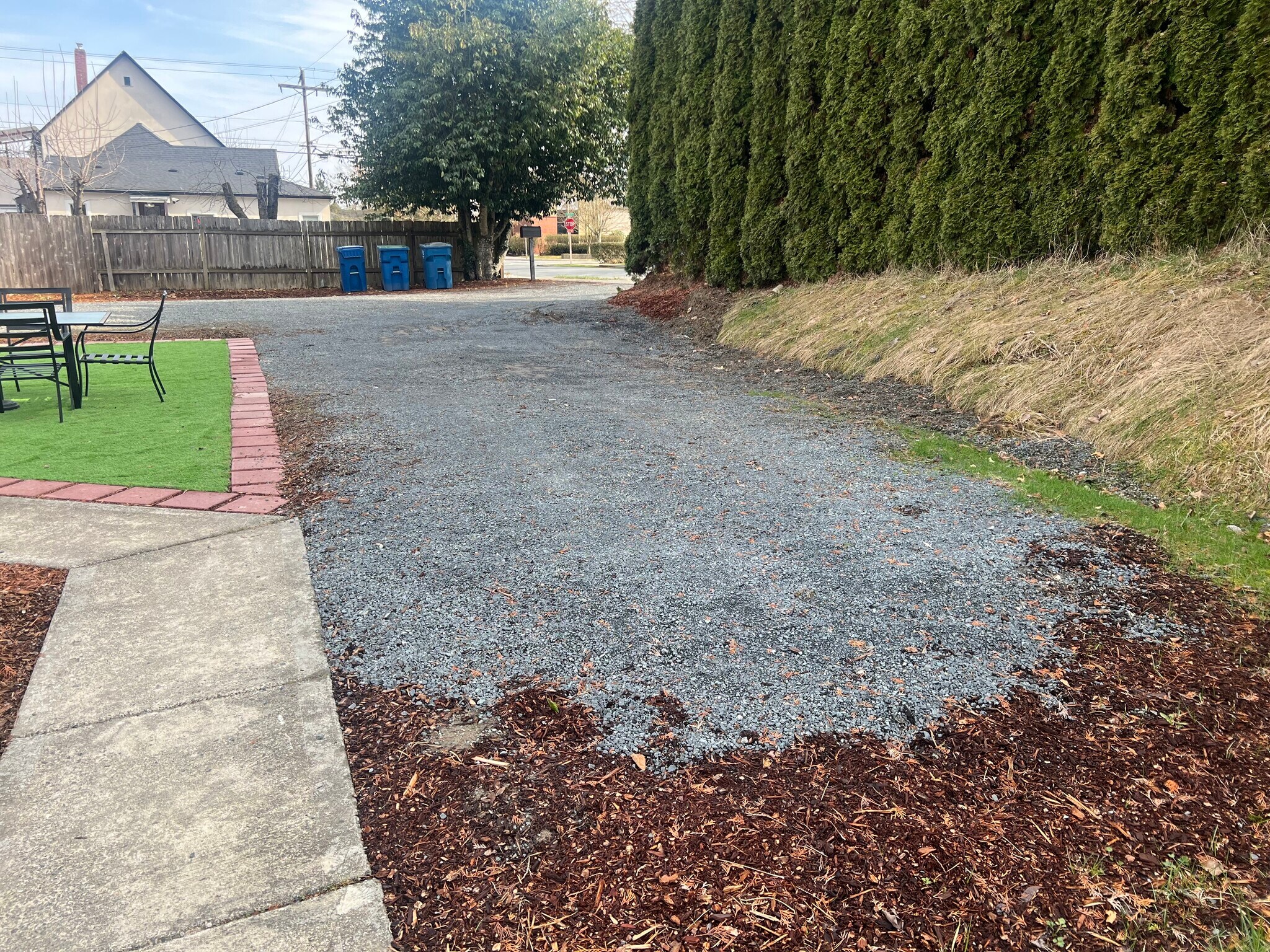 Building Photo - 614 4th St