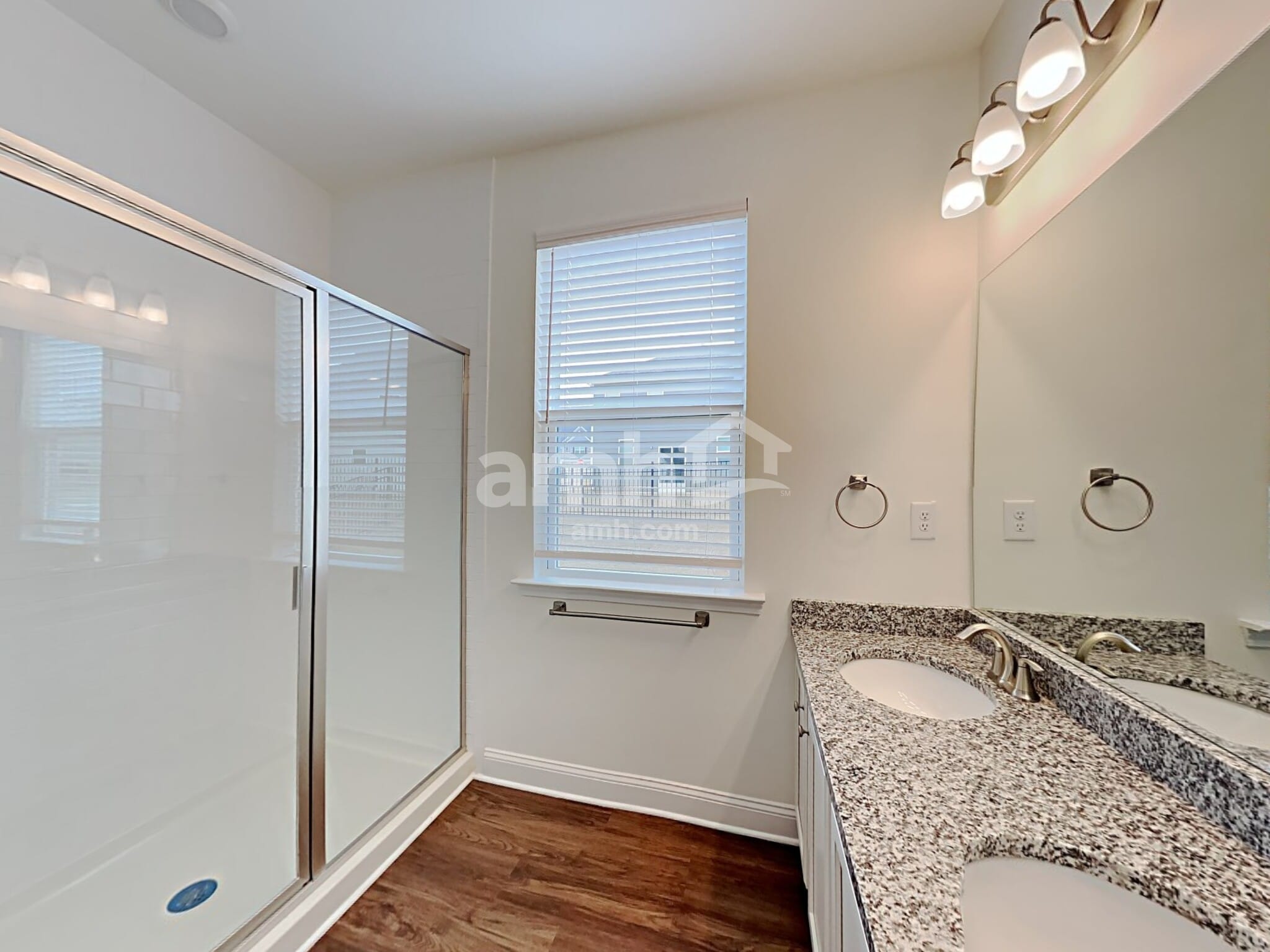 Building Photo - 502 Cash Cir