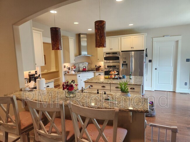 Building Photo - 2761 Live Oak Ln