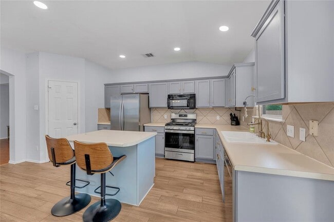 Building Photo - 1508 Whittard of Chelsea Ln