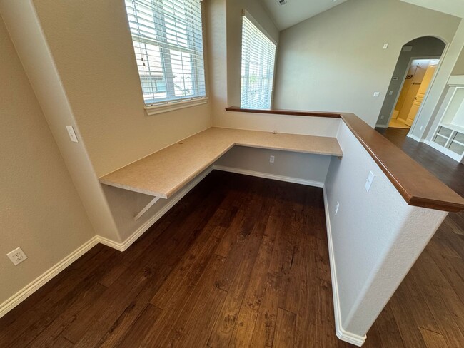 Building Photo - Lovely Townhome in Dancing Willows