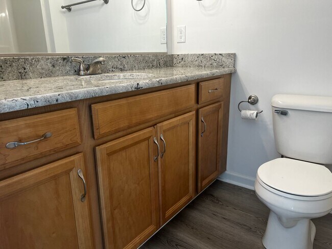 Building Photo - 723 Burks Hill Rd