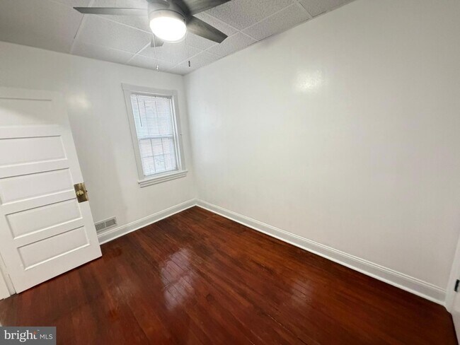 Building Photo - 1535 Willow St