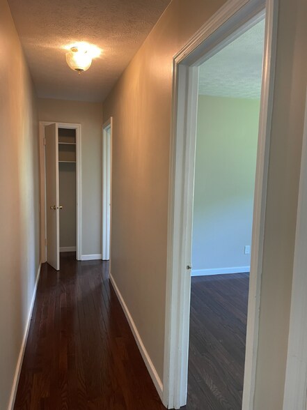 Building Photo - 1259 Denbigh Dr