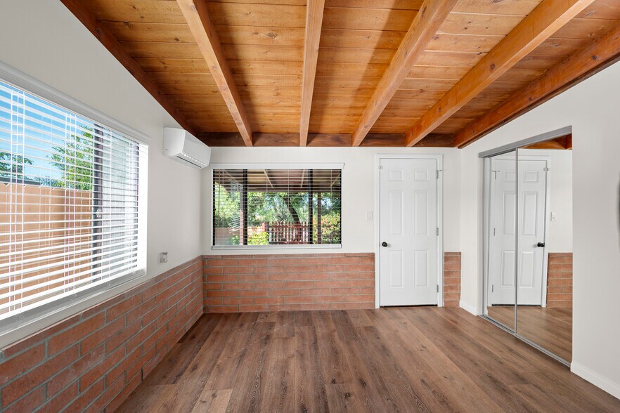 Building Photo - 3440 Hershey St