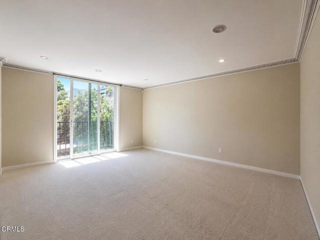 Building Photo - 352 S Orange Grove Blvd